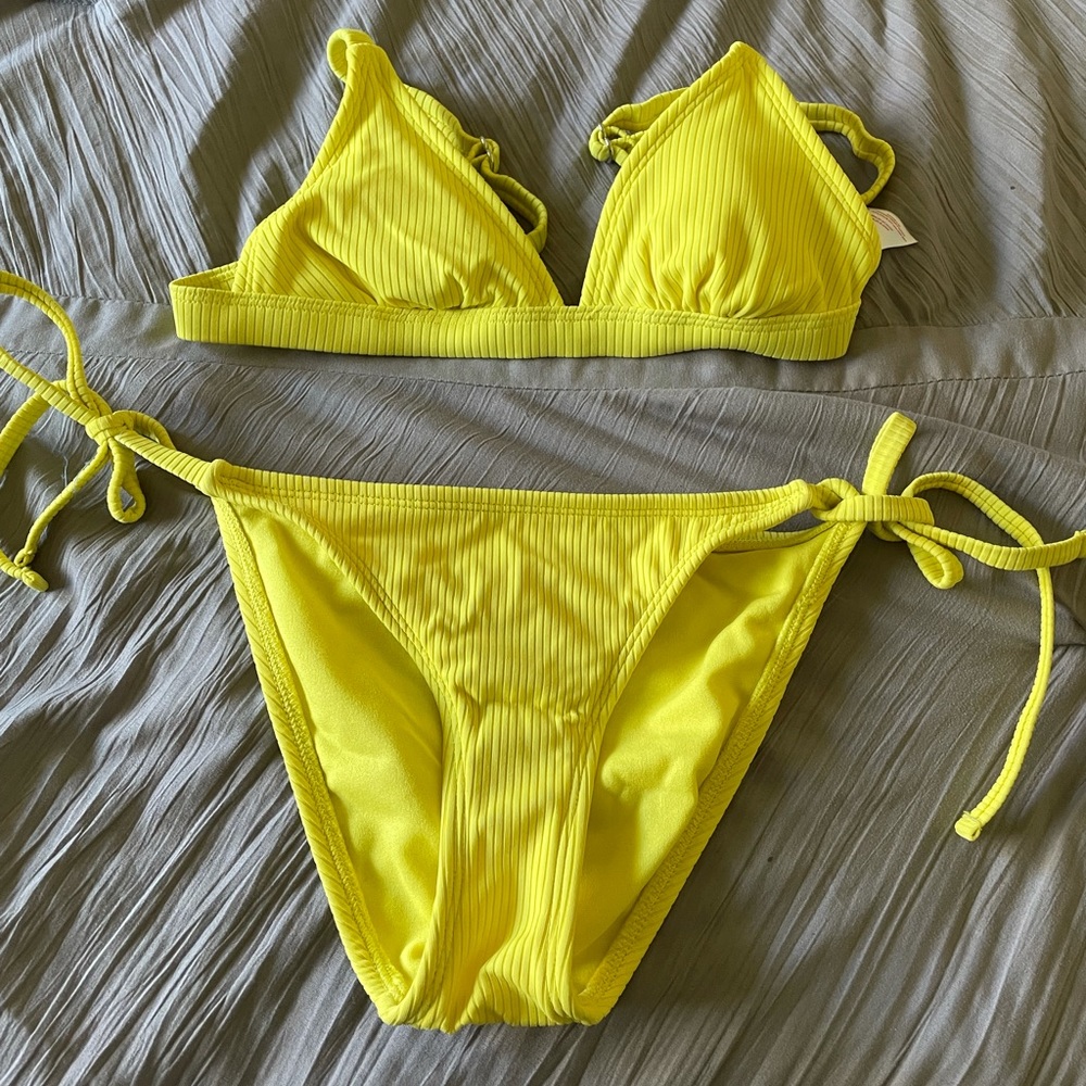 yellow bikini set
